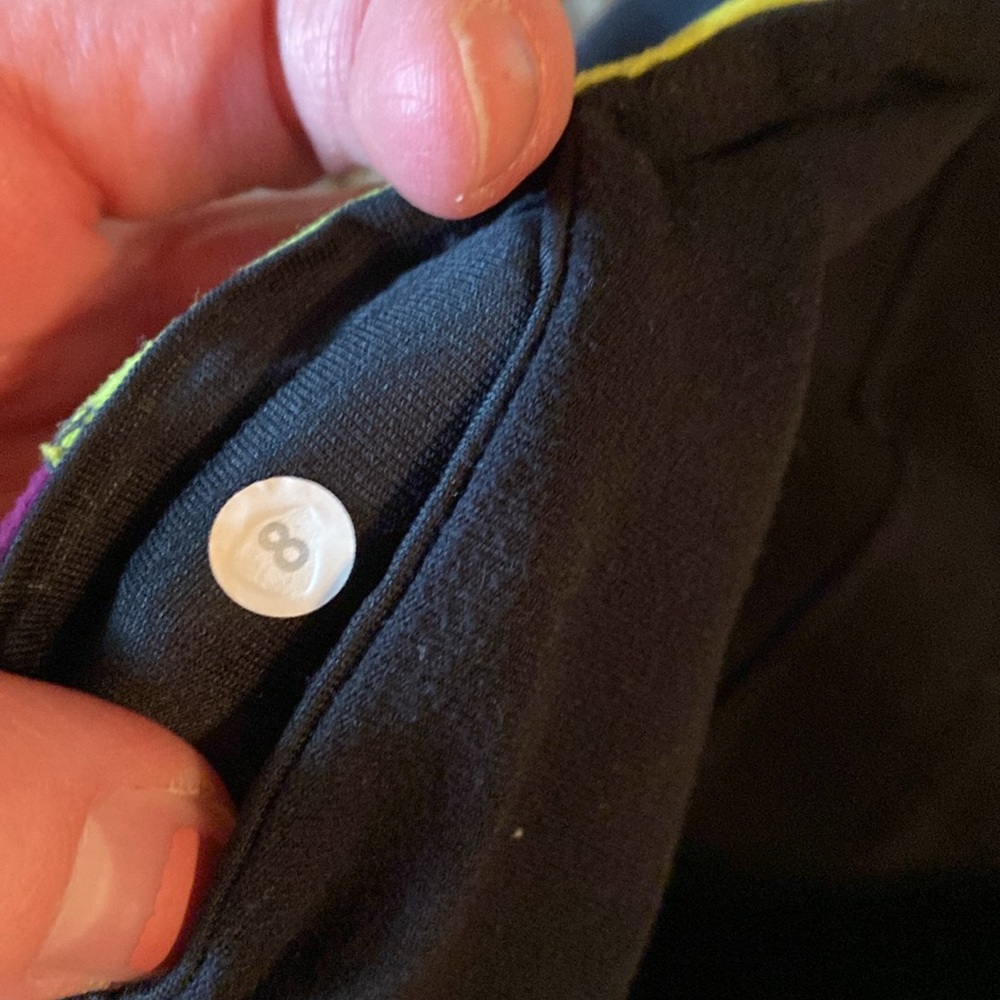 LULULEMON SIZE 8 FLARES - Picture 4 of 4